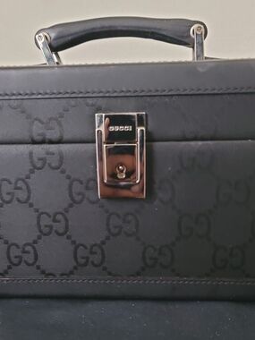 Gucci Authentic Vintage Monogram Hard Vanity Case